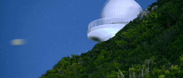 牛牛配 星河与萤火虫同框，深圳夜空美上《中国国家天文》封面｜“鹏”友圈图鉴②